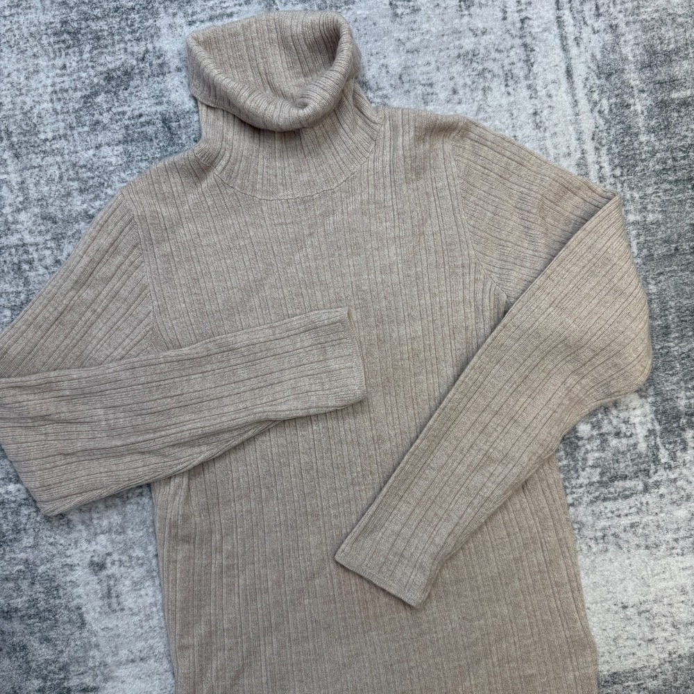 Halston Sweater Womens Small Beige Ribbed Knit Turtleneck Merino Minimal Capsule